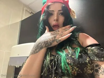 Edenivyxo OnlyFans Leaked Free Thumbnail Picture - #w6NEByj0xe