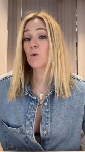 Edith Bowman Dj OnlyFans Leaked Free Thumbnail Picture - #8Bw7ekXjgW