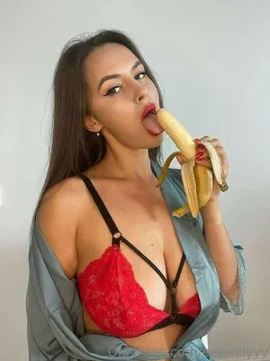 Eeemilyyy OnlyFans Leaked Free Thumbnail Picture - #3T8imBFNDL