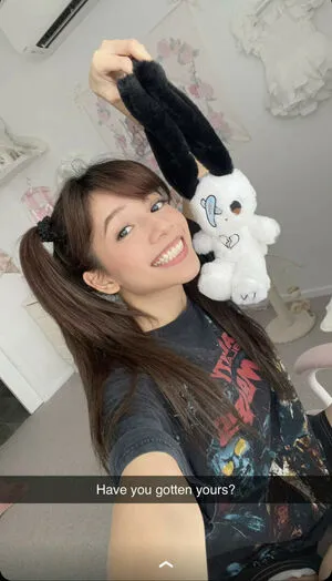 Eeeveenara OnlyFans Leaked Free Thumbnail Picture - #COfA27UIse