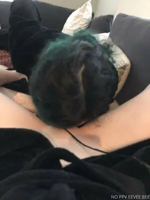 Eeveebeesolo OnlyFans Leaked Free Thumbnail Picture - #8WntoME2he