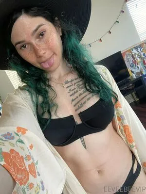 Eeveebeesolo OnlyFans Leaked Free Thumbnail Picture - #FanlAycRUA