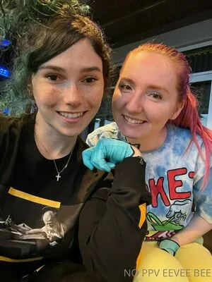 Eeveebeesolo OnlyFans Leaked Free Thumbnail Picture - #WeSpNrBm8I