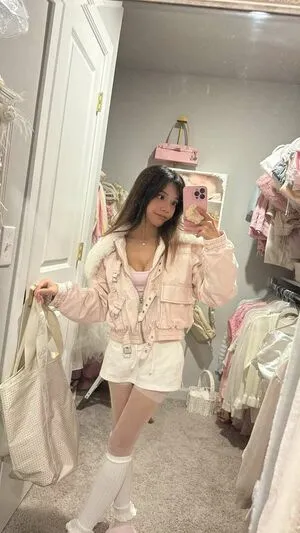 Eeveenara Eevee Enara OnlyFans Leaked Free Thumbnail Picture - #4JREUITCOl