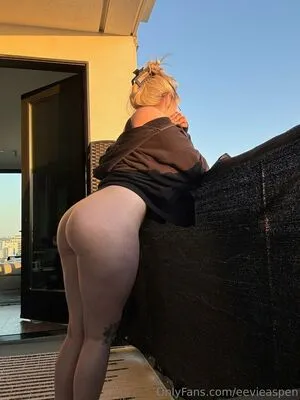 Eevieaspen OnlyFans Leaked Free Thumbnail Picture - #noly0IFtlr