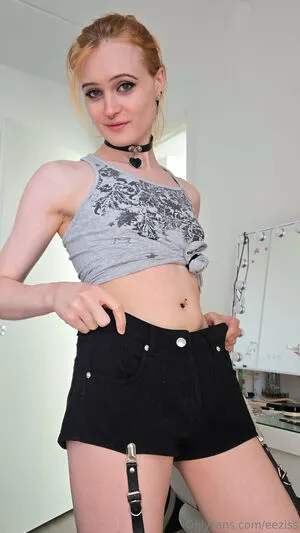 Eeziss OnlyFans Leaked Free Thumbnail Picture - #OV0lleVRIn