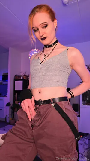 Eeziss OnlyFans Leaked Free Thumbnail Picture - #p9JlczsY17