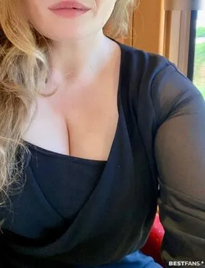 Einmal Julia Bitte OnlyFans Leaked Free Thumbnail Picture - #E8tM39E6LB