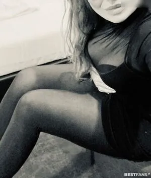 Einmal Julia Bitte OnlyFans Leaked Free Thumbnail Picture - #o8S6OTv2cc