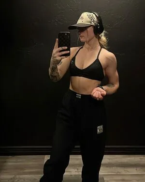 Eisley Hoppe OnlyFans Leaked Free Thumbnail Picture - #4VulY3Lmhd