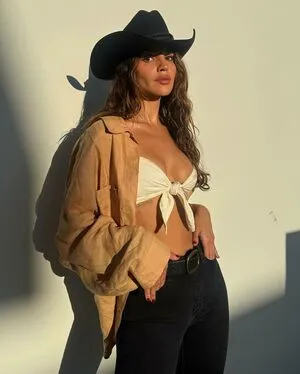 Eiza Gonzalez OnlyFans Leaked Free Thumbnail Picture - #3C2BJcAwN0