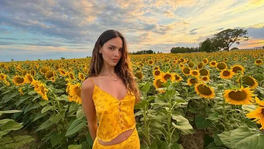 Eiza Gonzalez OnlyFans Leaked Free Thumbnail Picture - #JVDBUJFNRb