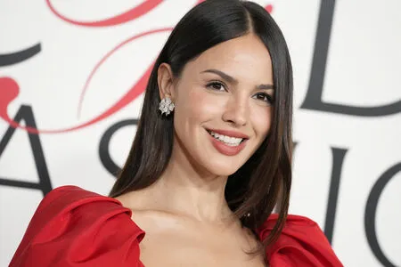 Eiza Gonzalez OnlyFans Leaked Free Thumbnail Picture - #bqlppQf6OM