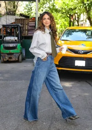 Eiza Gonzalez OnlyFans Leaked Free Thumbnail Picture - #qEi8z9a2iT