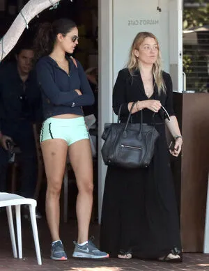 Eiza Gonzlez OnlyFans Leaked Free Thumbnail Picture - #IAOBxAWEni