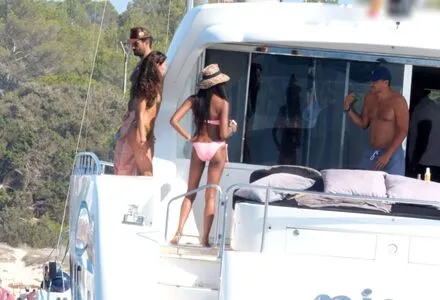 Eiza Gonzlez OnlyFans Leaked Free Thumbnail Picture - #d6hRlbpKTJ