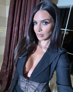 Ekin Su OnlyFans Leaked Free Thumbnail Picture - #AeWsurH3DM