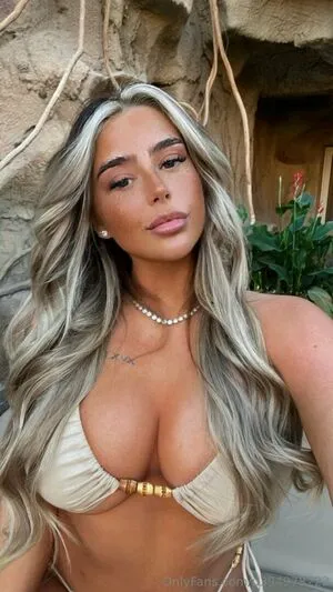 Elacharlottex OnlyFans Leaked Free Thumbnail Picture - #HYyRtZd9gG