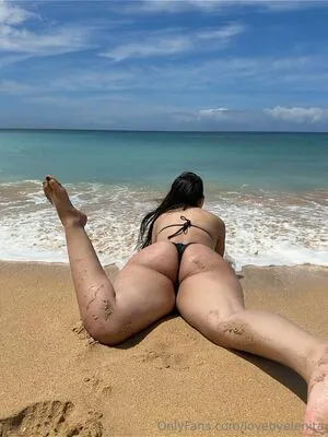 Elain3uwu OnlyFans Leaked Free Thumbnail Picture - #1P0APantI0