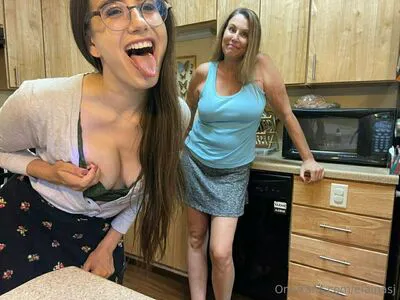 Elainasj OnlyFans Leaked Free Thumbnail Picture - #phV1EZ4SAM