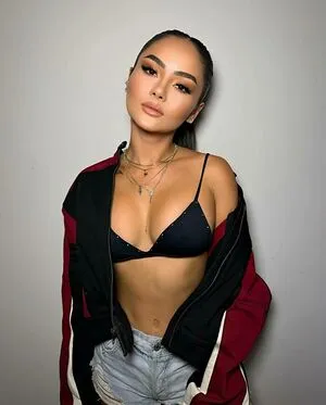 Elaine Kim OnlyFans Leaked Free Thumbnail Picture - #Gc2UG40xa0
