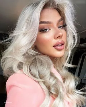 Elaine Victoria OnlyFans Leaked Free Thumbnail Picture - #9YBzBg3ELN