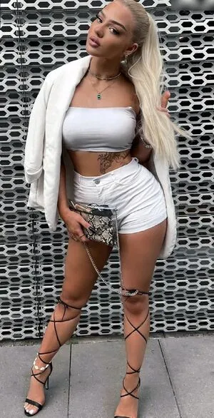Elaine Victoria OnlyFans Leaked Free Thumbnail Picture - #HLLL1qq7Bp