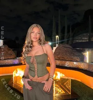 Elaine Victoria OnlyFans Leaked Free Thumbnail Picture - #nO9f8PxA2i