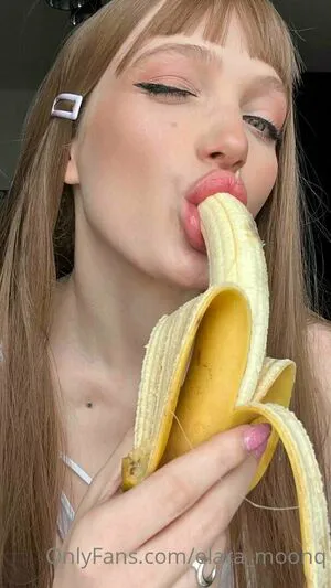 Elara Moonq OnlyFans Leaked Free Thumbnail Picture - #LtOt87m0l5