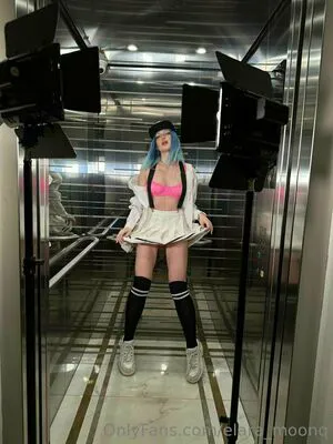 Elara Moonq OnlyFans Leaked Free Thumbnail Picture - #UFDxtoNmz0