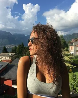 Elena Arreghini OnlyFans Leaked Free Thumbnail Picture - #xGFEStfegC