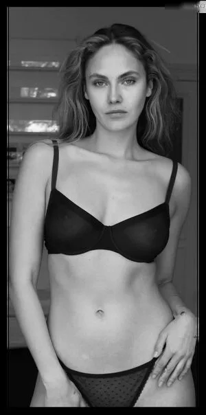 Elena Carrire OnlyFans Leaked Free Thumbnail Picture - #1thBBLAp04
