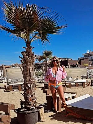 Elena Daniela Ungureanu OnlyFans Leaked Free Thumbnail Picture - #4HNMDu5kd3