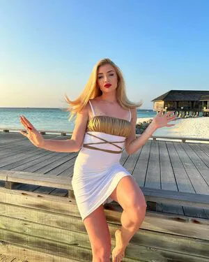 Elena Kulichenko OnlyFans Leaked Free Thumbnail Picture - #cfsH4794f1