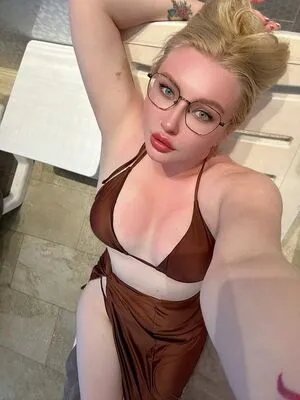 Elena Kyalviyainen OnlyFans Leaked Free Thumbnail Picture - #WbDgSyKfGX