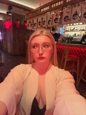 Elena Kyalviyainen OnlyFans Leaked Free Thumbnail Picture - #gDZGbfr9Rn