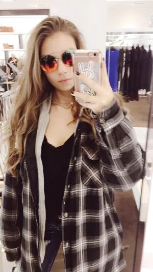 Elena Lukin OnlyFans Leaked Free Thumbnail Picture - #4Udj9jj5gM