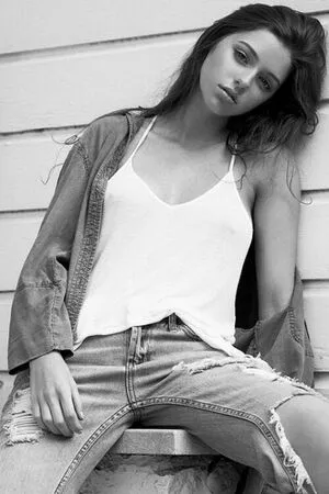 Elena Safavi OnlyFans Leaked Free Thumbnail Picture - #A64xeuEcb1