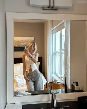 Elena Zoe OnlyFans Leaked Free Thumbnail Picture - #1j9ral5uRz
