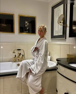 Elena Zoe OnlyFans Leaked Free Thumbnail Picture - #BnO9V64P6h
