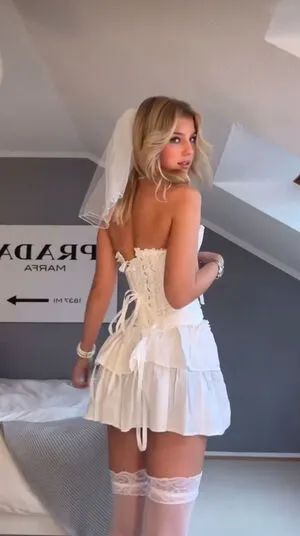 Elena Zoe OnlyFans Leaked Free Thumbnail Picture - #D4nytBISaD