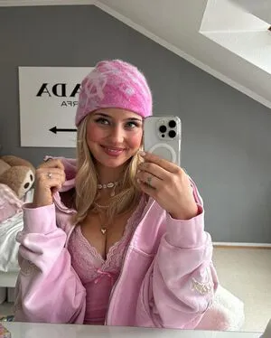 Elena Zoe OnlyFans Leaked Free Thumbnail Picture - #LU3e5MOE9V