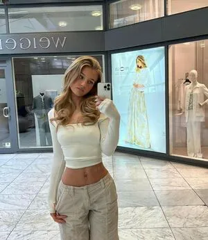 Elena Zoe OnlyFans Leaked Free Thumbnail Picture - #MbJCa59JWt