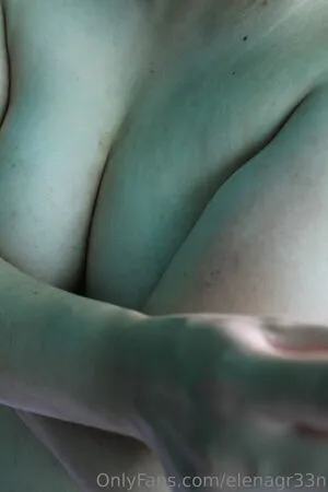 Elenagr33n OnlyFans Leaked Free Thumbnail Picture - #7zClJ9xoaI