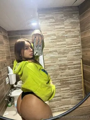 Elenaricci OnlyFans Leaked Free Thumbnail Picture - #OzNnuCLO1g