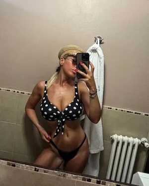 elenasottana OnlyFans Leaked Free Thumbnail Picture - #d1ZCHjSqIZ