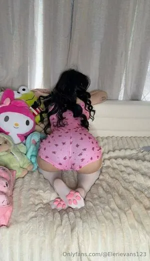Elerievans123 OnlyFans Leaked Free Thumbnail Picture - #Q1WN5mB3Tr