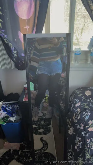 Elfcosplays96 OnlyFans Leaked Free Thumbnail Picture - #GLBdbY8Z23