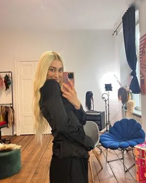 Elif OnlyFans Leaked Free Thumbnail Picture - #twjeNyeMaG