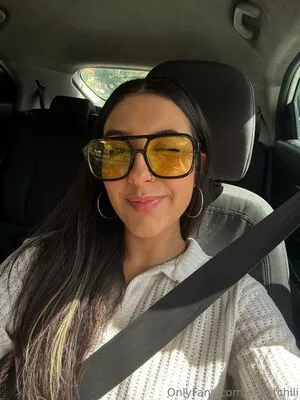 Elihotchili OnlyFans Leaked Free Thumbnail Picture - #p0EHDedkkz